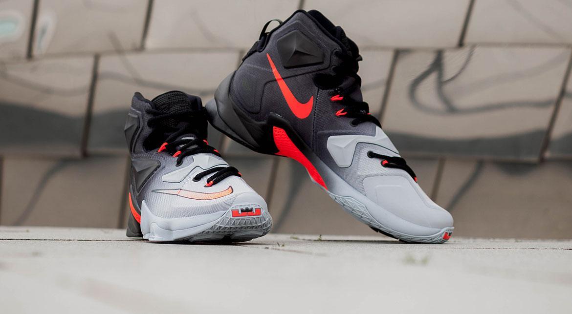 Lebron 13 hotsell wolf grey